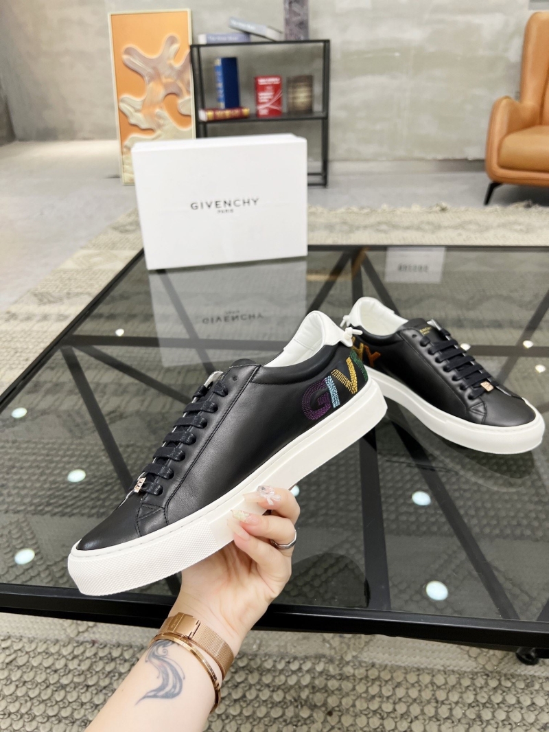 Givenchy Sneakers